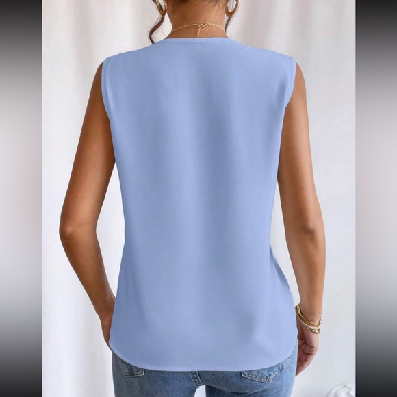 Luxe V neck blouse - Picture 12 of 15